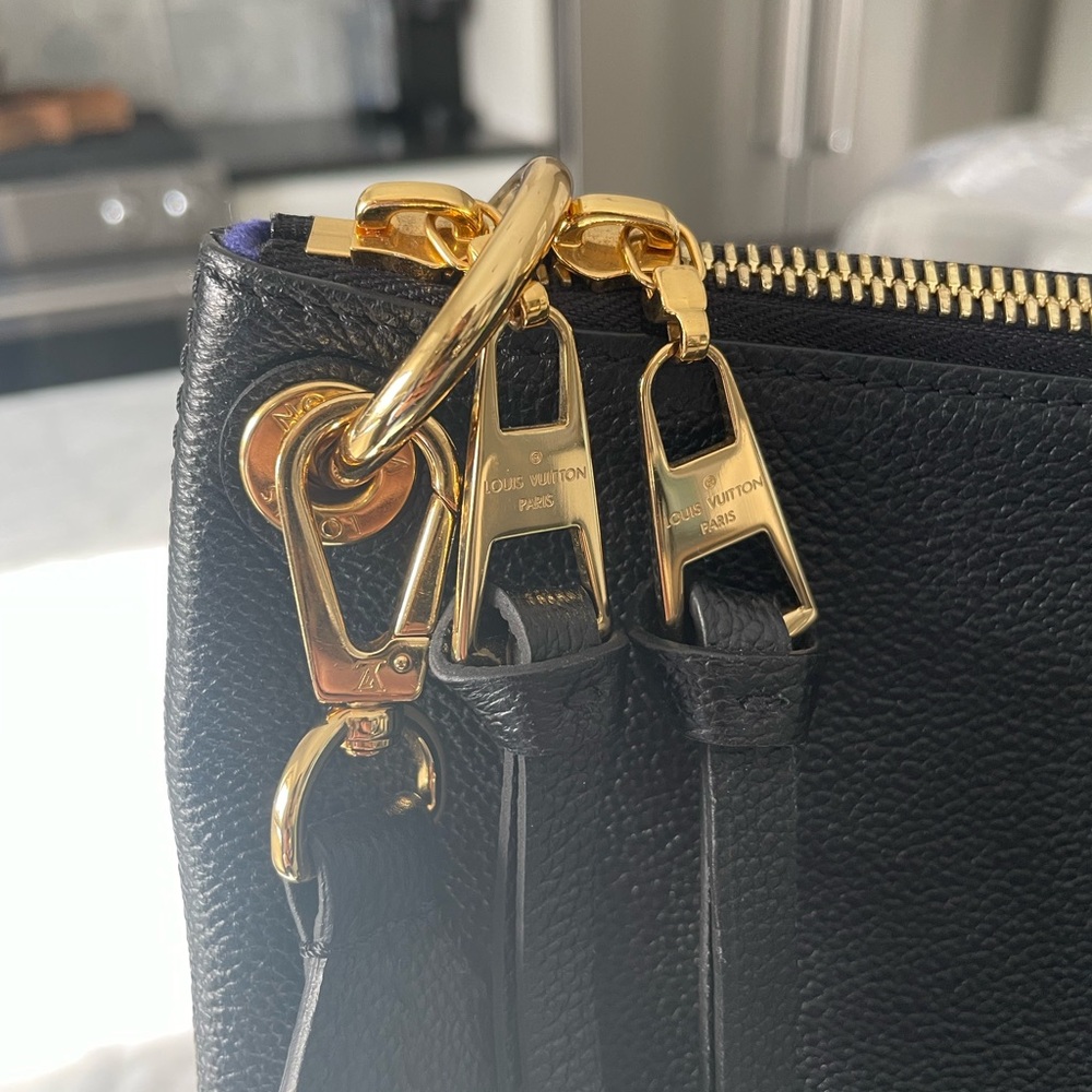 Louis Vuitton Black Maida Hobo - Picture 13 of 17